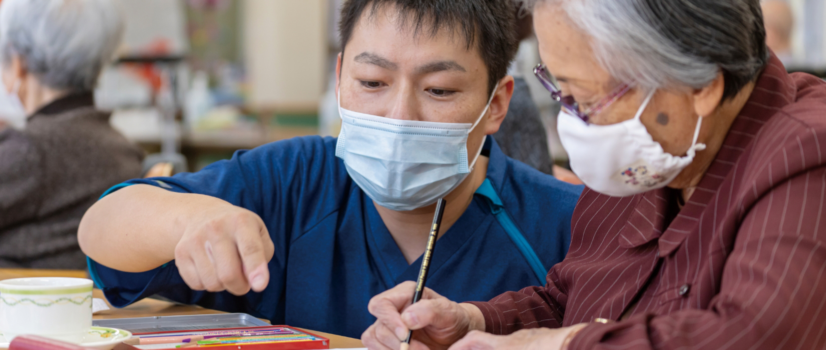 春のやわらかい光のように暖かくやわらぎ楽しみ喜び笑い合う場所を / 医療法人社団 春熙堂